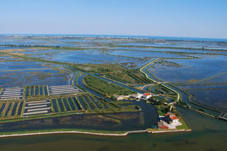 Le valli da pesca della zona di Caposile (valle di Dragojesolo), all'estremità NE della Laguna.